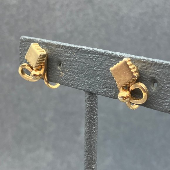 Alice Clip On Earrings Gold Diamond Swirl Ball Screw Back Vintage Retro Granny - Picture 4 of 8